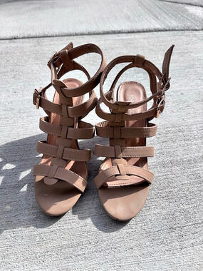 Top Moda Strappy Wedge Block Heels